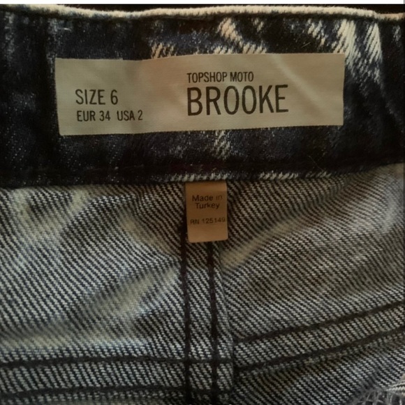 topshop brooke acid wash shorts - Picture 4 of 4
